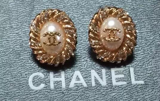 Orecchini Chanel Modello 335